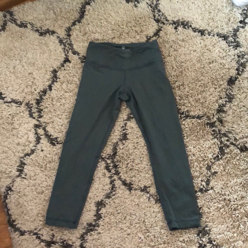 90 degree crop leggings